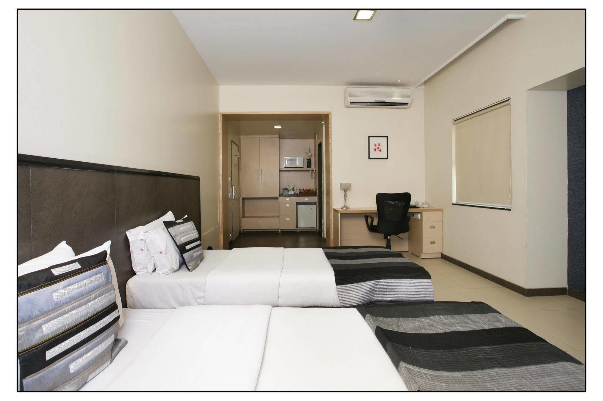 The Sirona Hotel Πούνε Εξωτερικό φωτογραφία